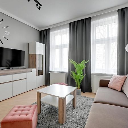Royal Rose - Premium Beach Apartment 소포트 외부 사진