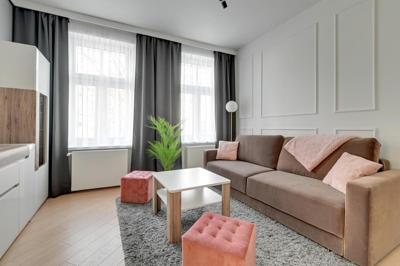 Royal Rose - Premium Beach Apartment 소포트 외부 사진